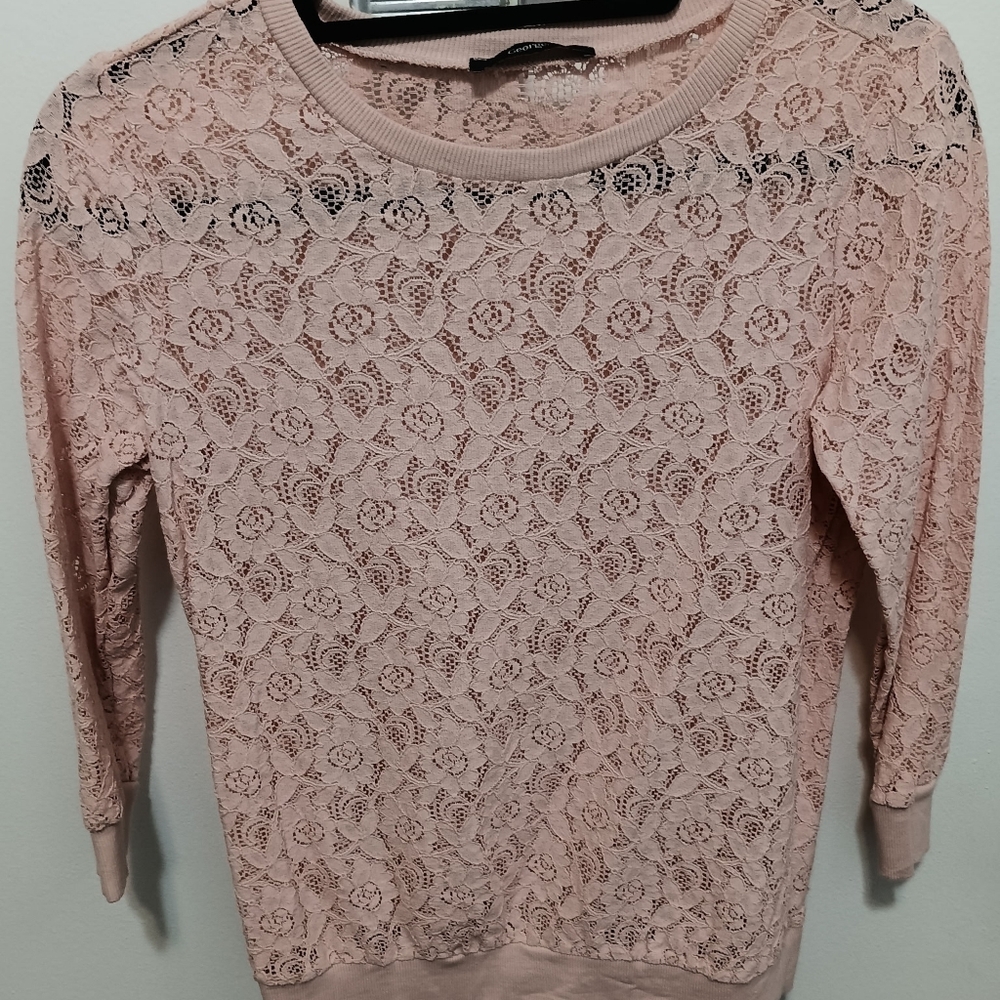 Pink lace top, 3/4 sleeves
